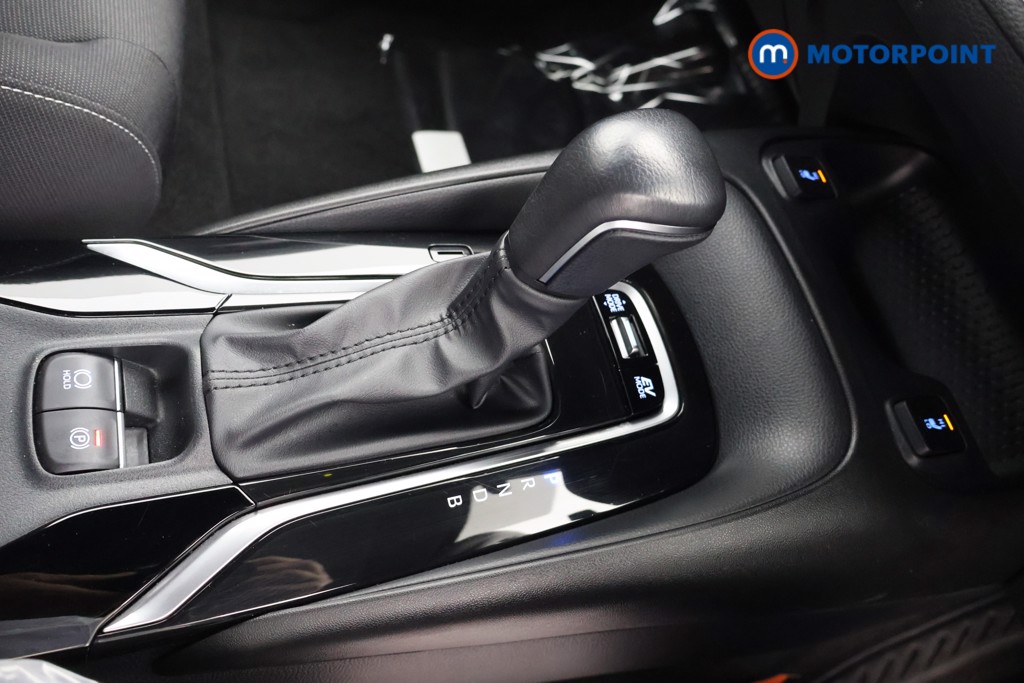 Toyota Corolla Icon Tech Automatic Petrol-Electric Hybrid Estate - Stock Number (1582697) - 13th supplementary image