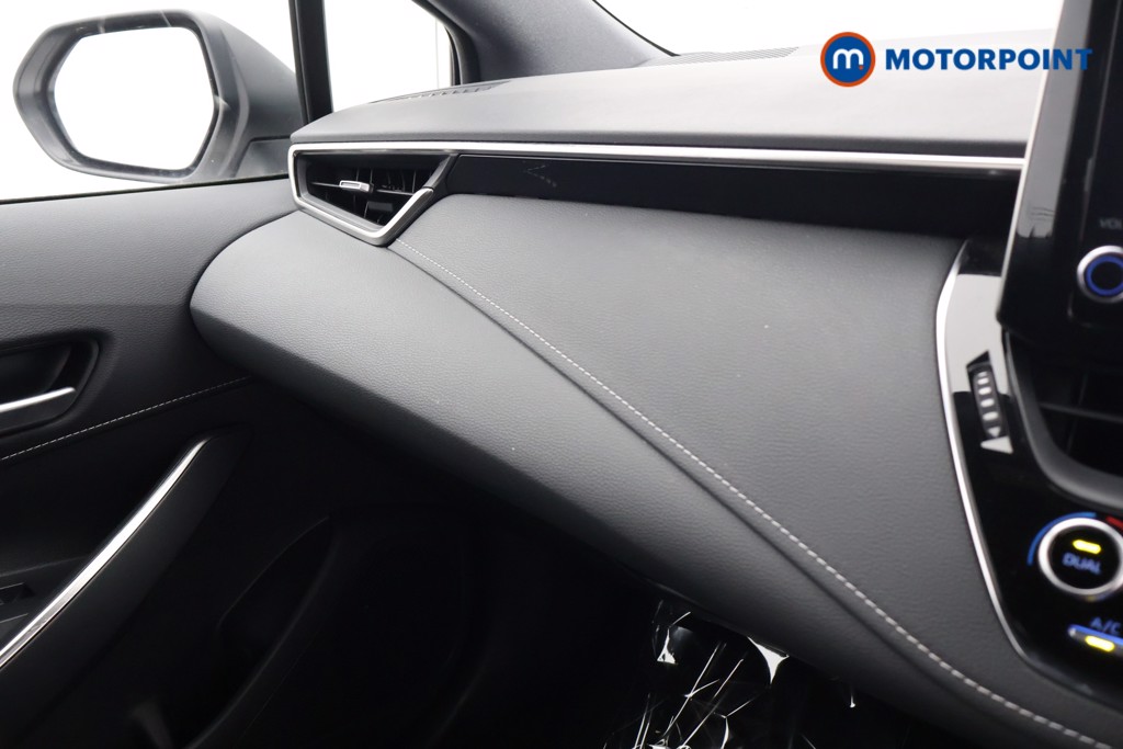 Toyota Corolla Icon Tech Automatic Petrol-Electric Hybrid Estate - Stock Number (1582697) - 15th supplementary image