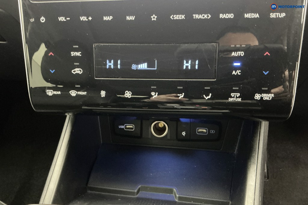 Hyundai Tucson Ultimate Automatic Petrol Plug-In Hybrid SUV - Stock Number (1586225) - 17th supplementary image