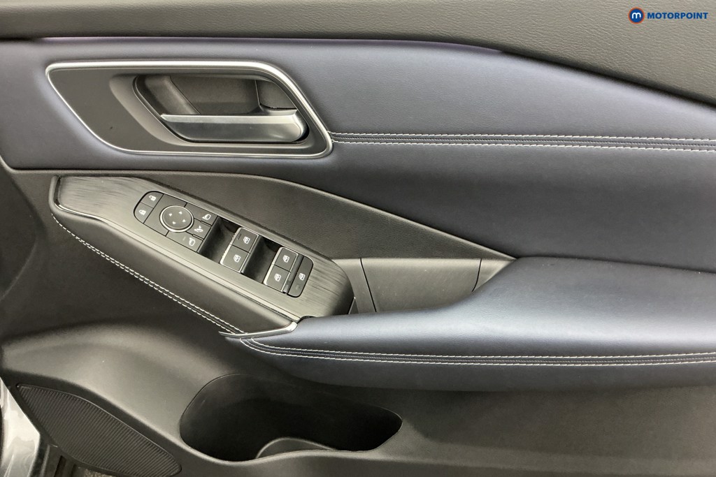 Nissan Qashqai Tekna Automatic Petrol SUV - Stock Number (1586274) - 23rd supplementary image