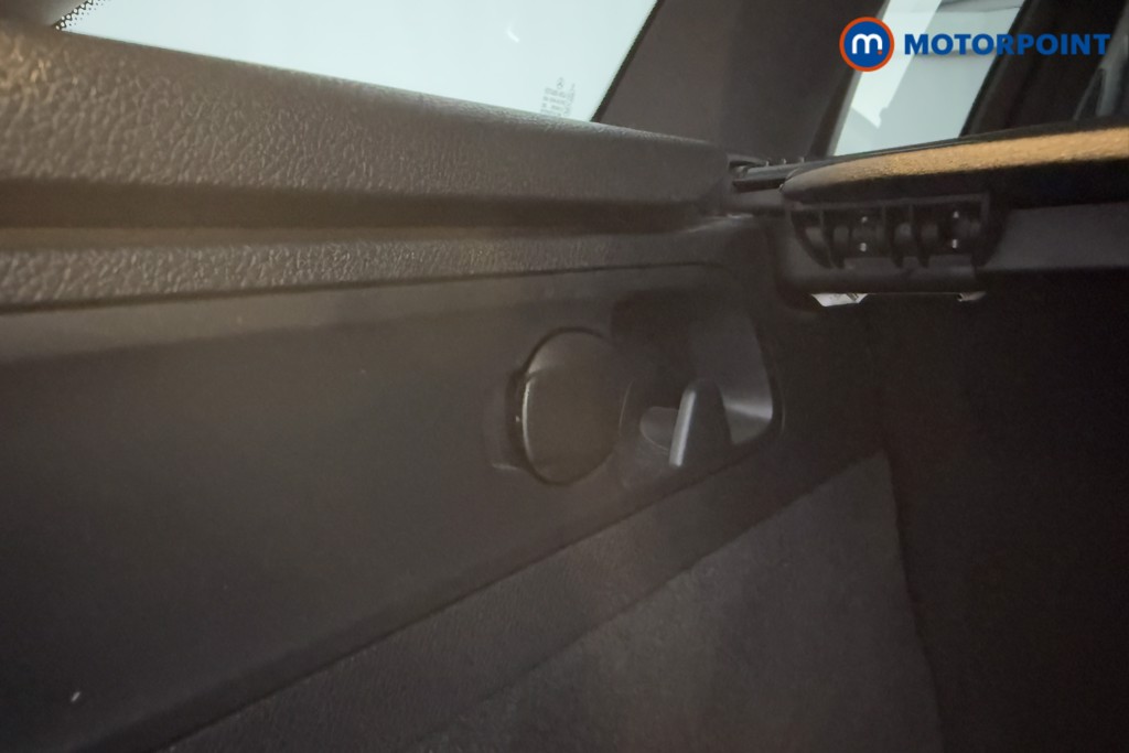 Mercedes-Benz GLC Amg Line Automatic Petrol SUV - Stock Number (1586335) - 32nd supplementary image