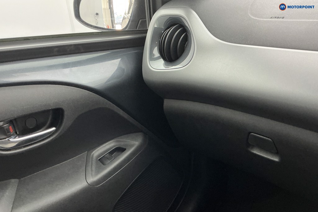 Toyota Aygo X-Trend Manual Petrol Hatchback - Stock Number (1586480) - 17th supplementary image
