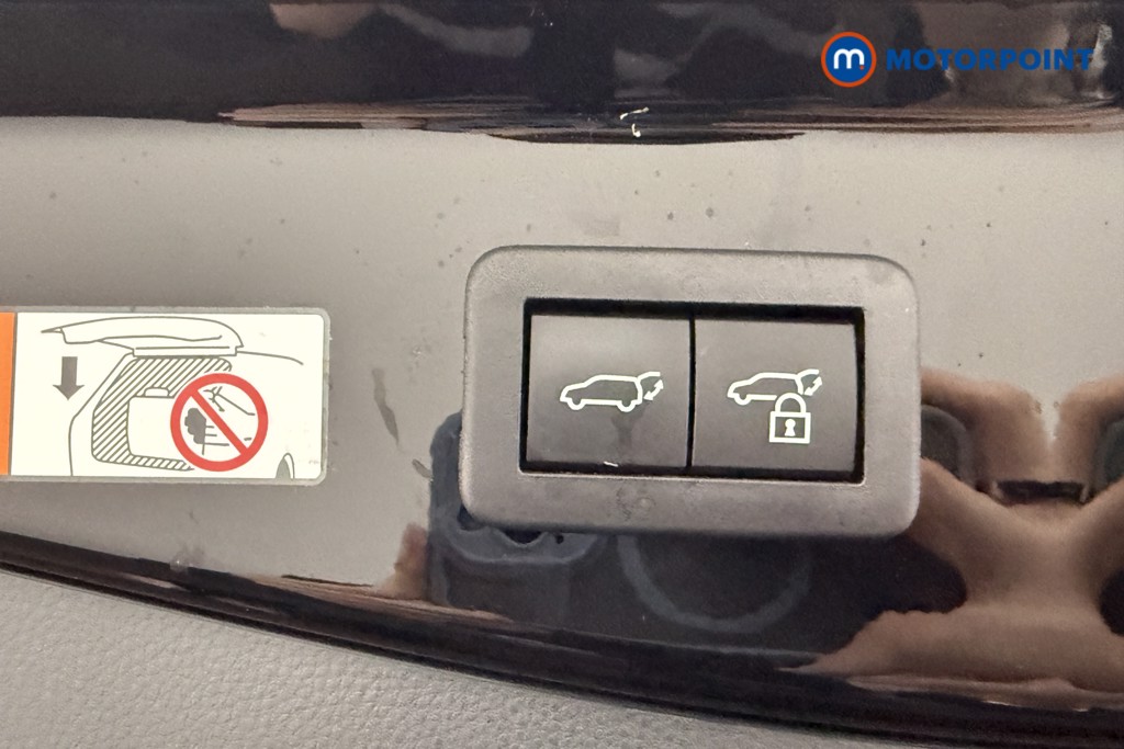 Toyota C-Hr Gr Sport Automatic Petrol Plug-In Hybrid SUV - Stock Number (1586562) - 8th supplementary image