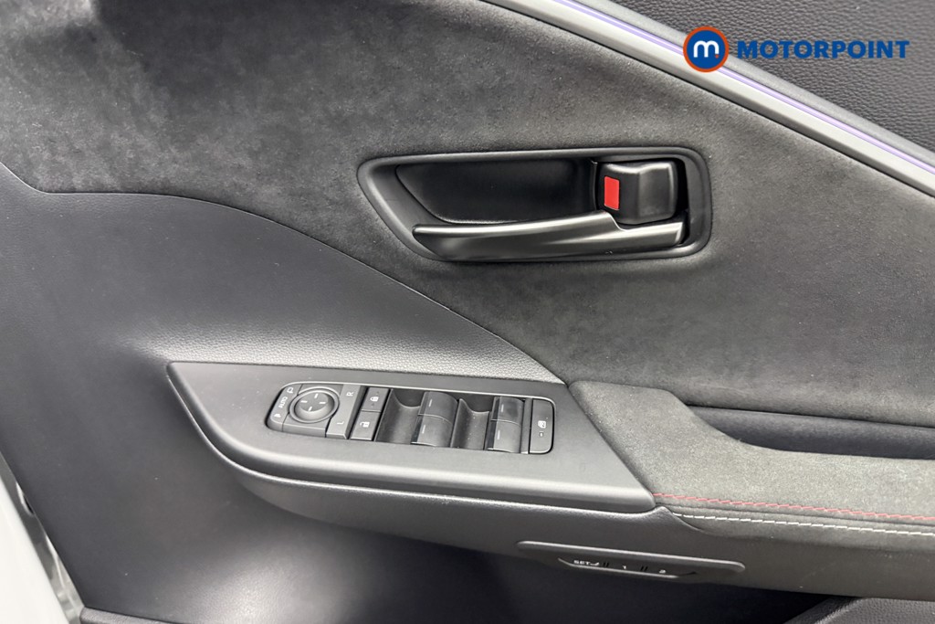 Toyota C-Hr Gr Sport Automatic Petrol Plug-In Hybrid SUV - Stock Number (1586562) - 16th supplementary image