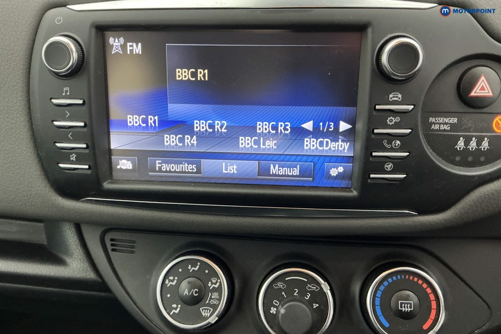 Toyota Yaris Icon Manual Petrol Hatchback - Stock Number (1587018) - 2nd supplementary image