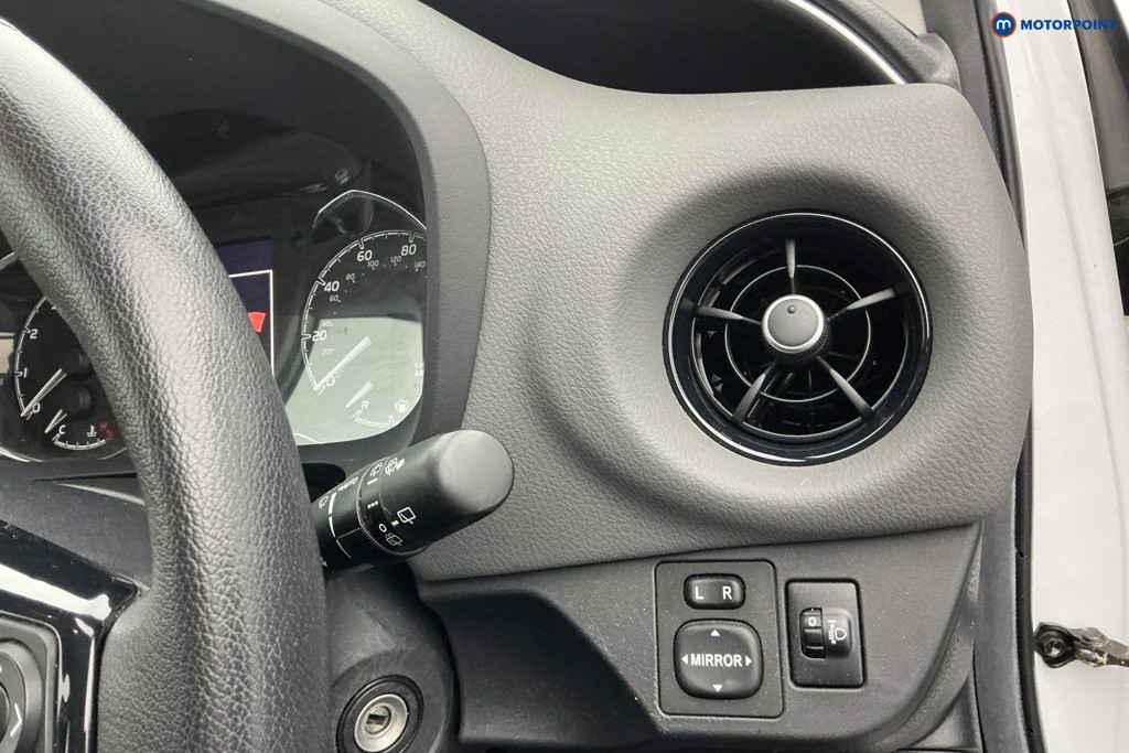 Toyota Yaris Icon Manual Petrol Hatchback - Stock Number (1587018) - 19th supplementary image