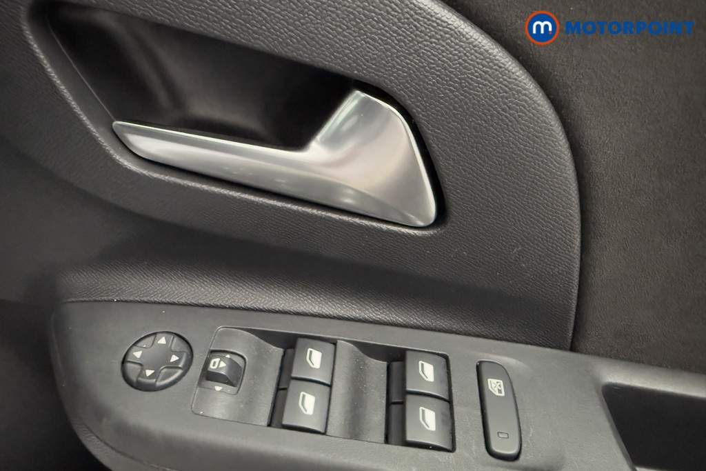 Vauxhall Corsa Ultimate Manual Petrol Hatchback - Stock Number (1587028) - 19th supplementary image