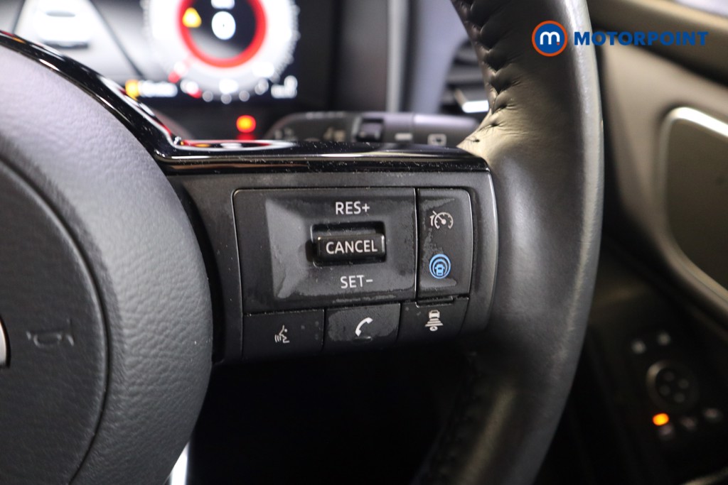 Nissan Qashqai Tekna Manual Petrol SUV - Stock Number (1587219) - 4th supplementary image