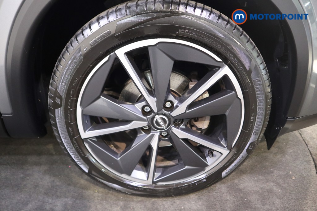 Nissan Qashqai Tekna Manual Petrol SUV - Stock Number (1587219) - 22nd supplementary image