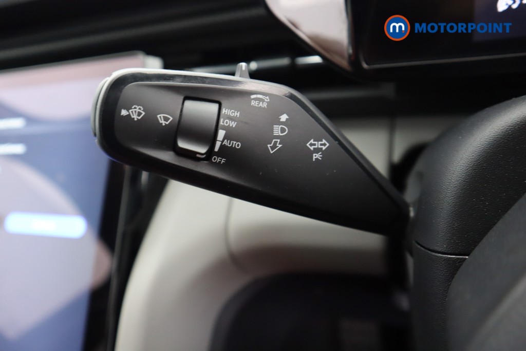 Ford Explorer Premium Automatic Electric SUV - Stock Number (1587676) - 6th supplementary image