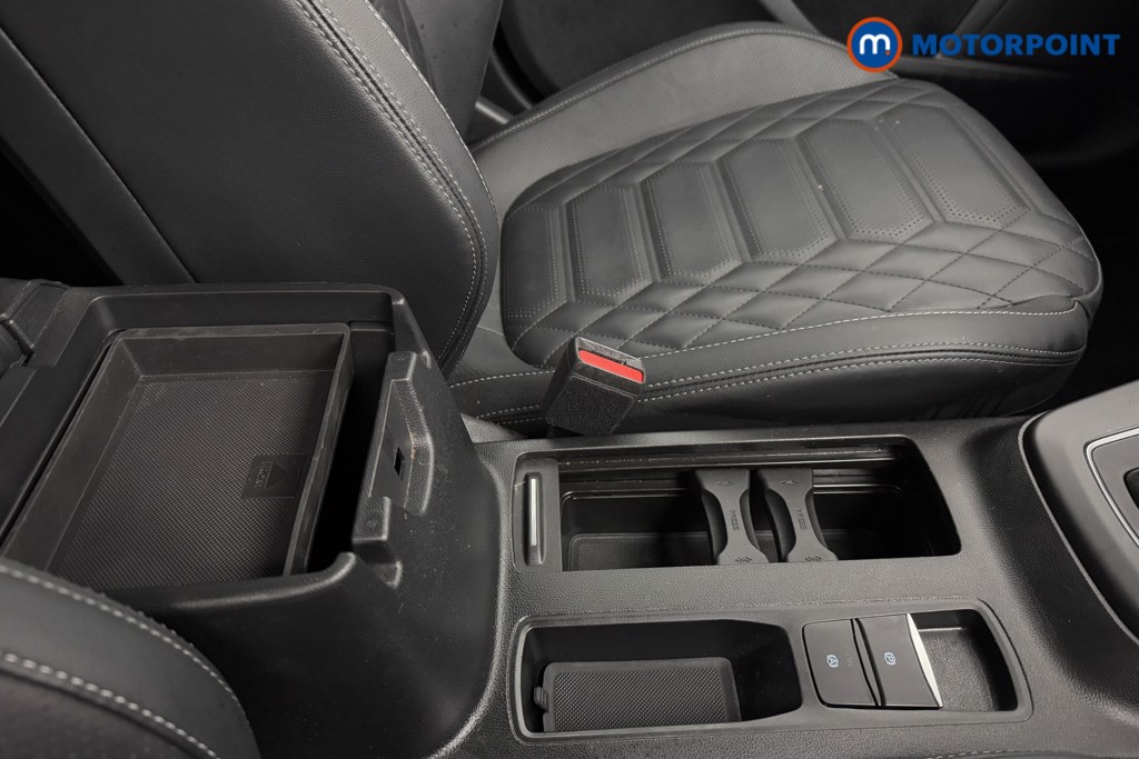 Ford Focus Active X Automatic Petrol Hatchback - Stock Number (1587700) - 15th supplementary image