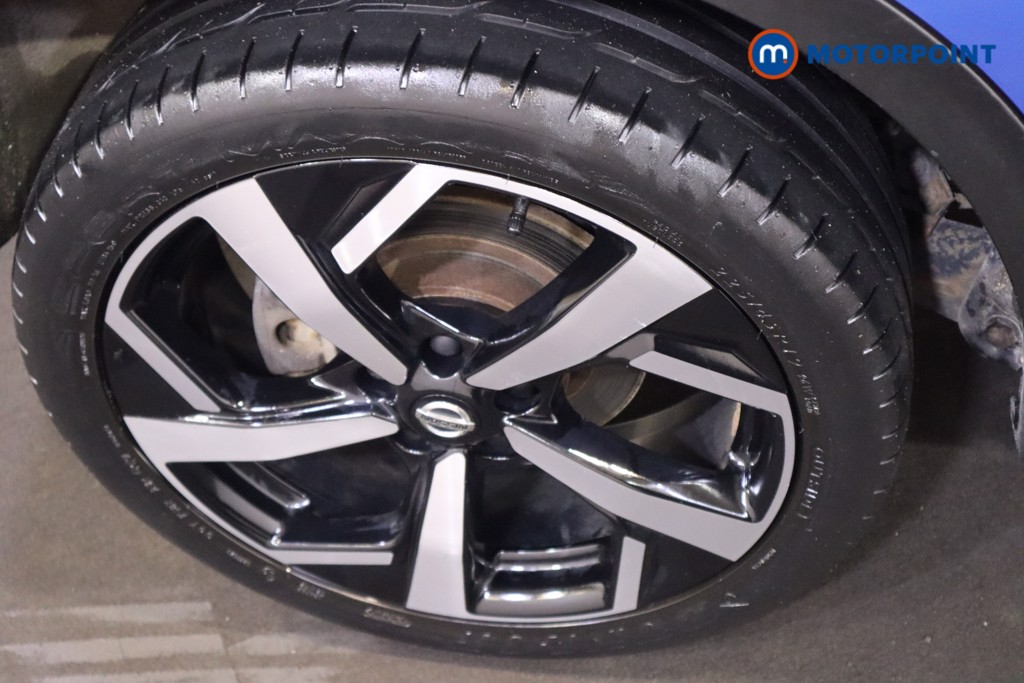 Nissan Qashqai Tekna Automatic Diesel SUV - Stock Number (1587737) - 2nd supplementary image