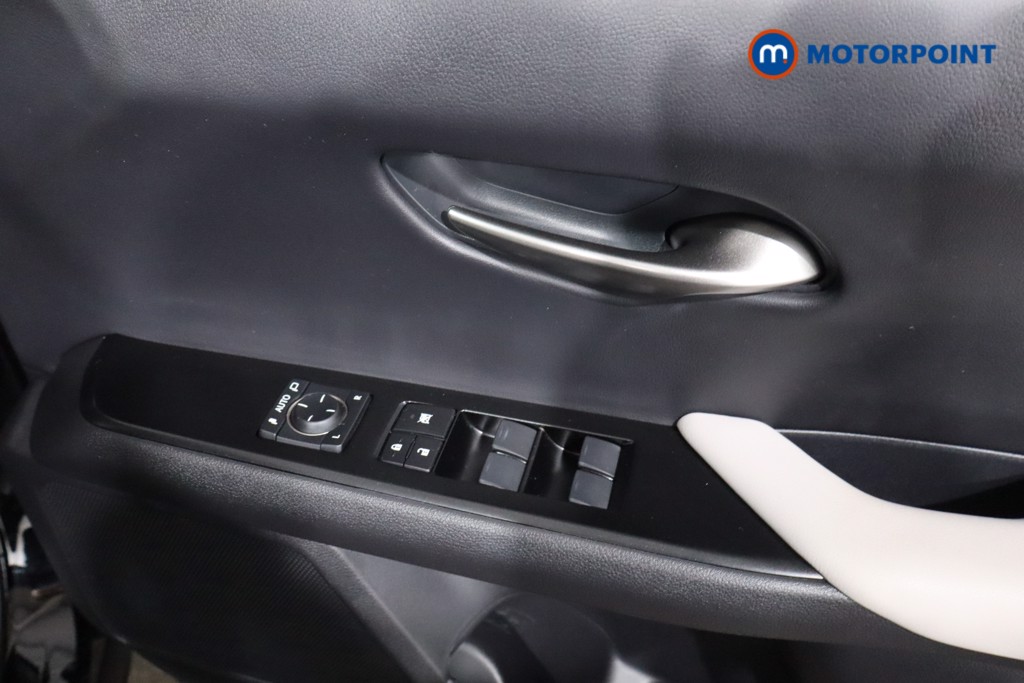 Lexus UX 250H 2.0 5Dr Cvt Without Nav Automatic Petrol-Electric Hybrid SUV - Stock Number (1587773) - 25th supplementary image