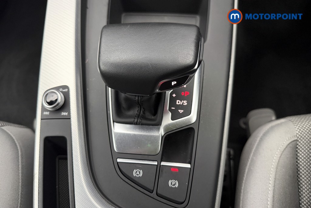 Audi A4 Technik Automatic Petrol Saloon - Stock Number (1587793) - 7th supplementary image