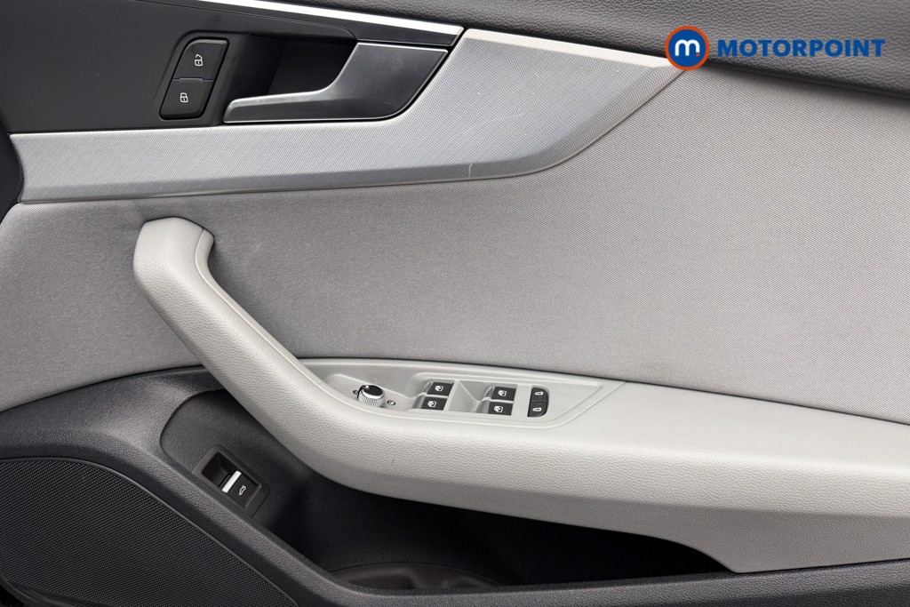 Audi A4 Technik Automatic Petrol Saloon - Stock Number (1587793) - 18th supplementary image