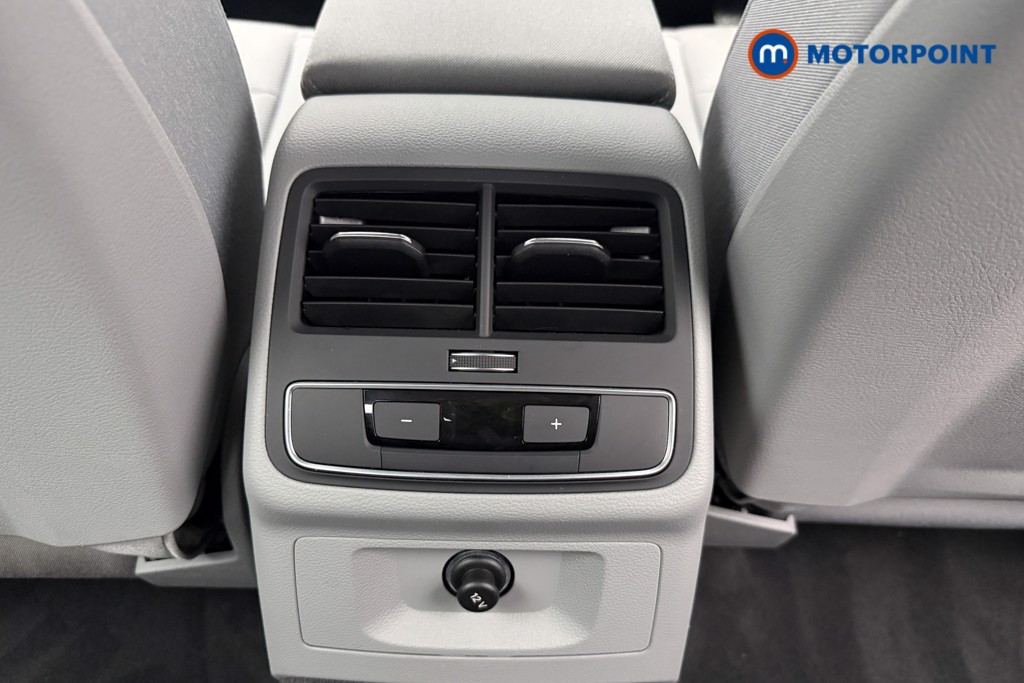 Audi A4 Technik Automatic Petrol Saloon - Stock Number (1587793) - 21st supplementary image