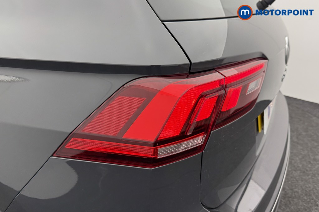 Volkswagen Tiguan Life Manual Petrol SUV - Stock Number (1587994) - 26th supplementary image