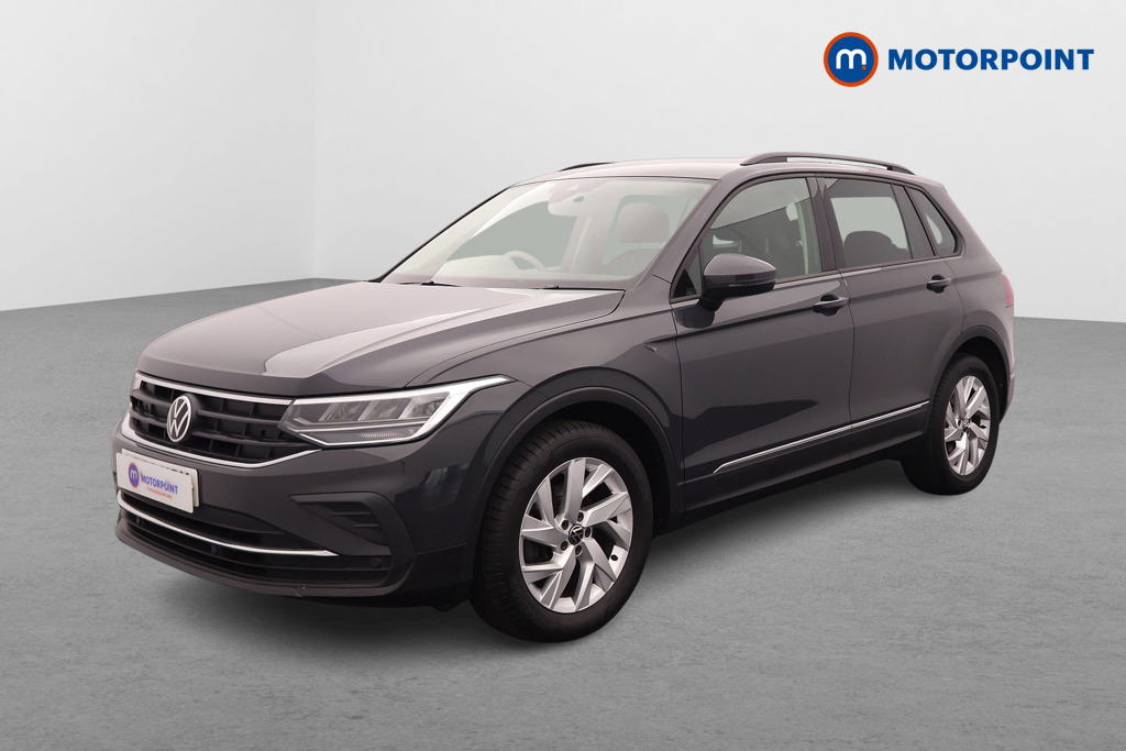Volkswagen Tiguan Life Manual Petrol SUV - Stock Number (1587994) - Passenger side front corner