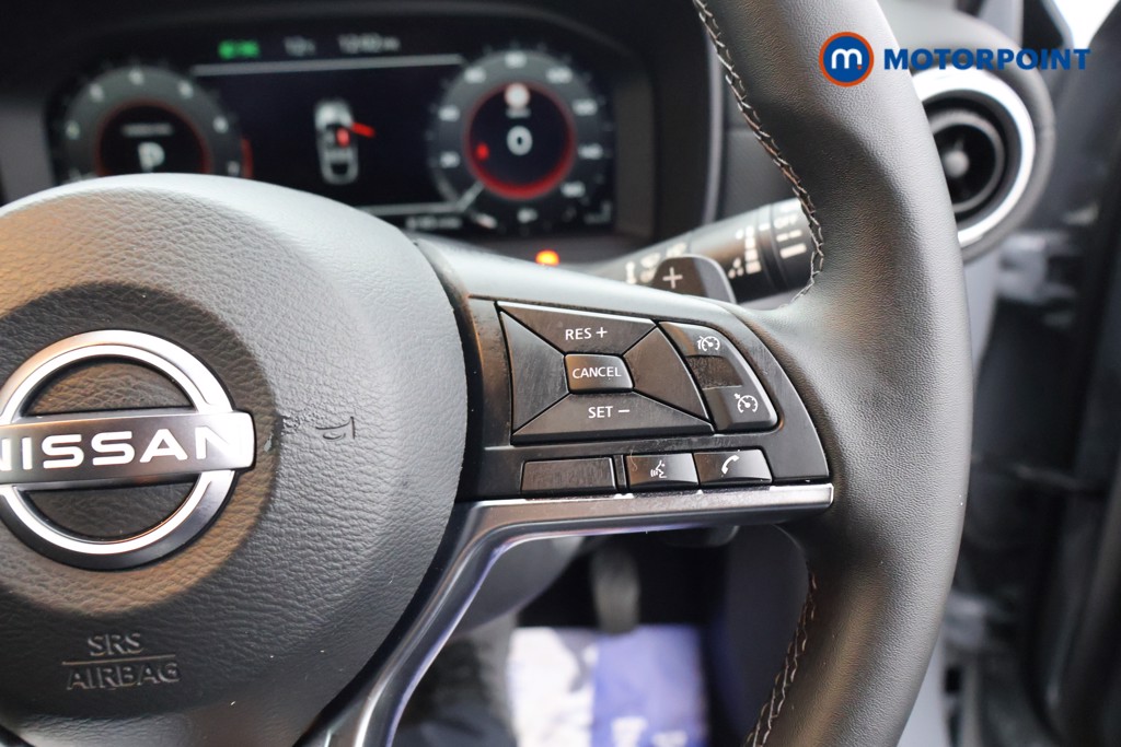 Nissan Juke N-Connecta Automatic Petrol SUV - Stock Number (1588655) - 3rd supplementary image