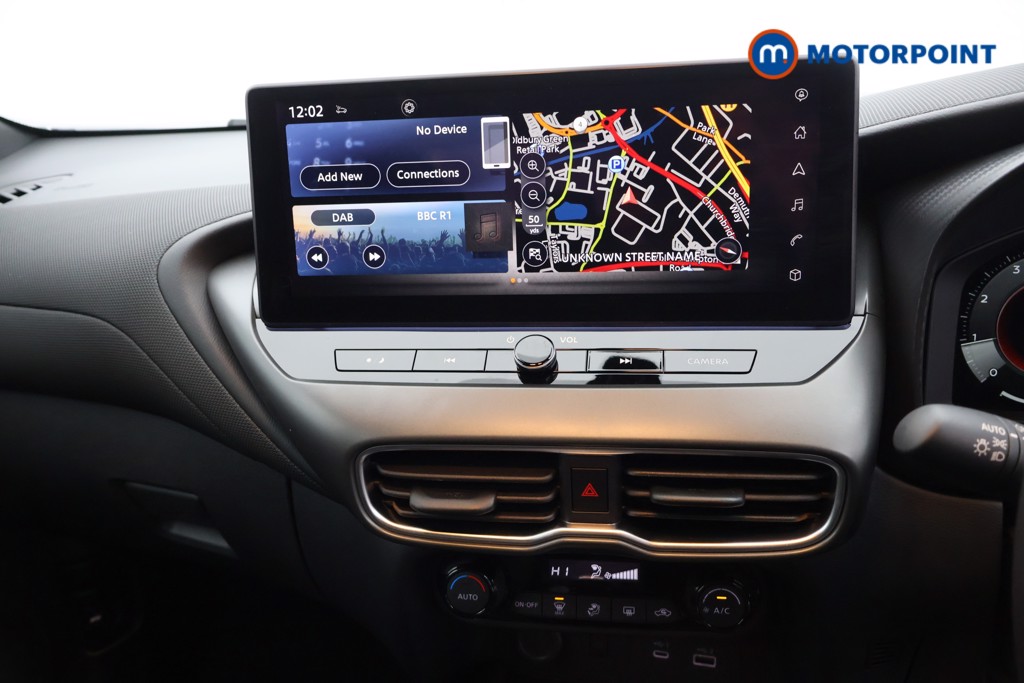 Nissan Juke N-Connecta Automatic Petrol SUV - Stock Number (1588655) - 8th supplementary image