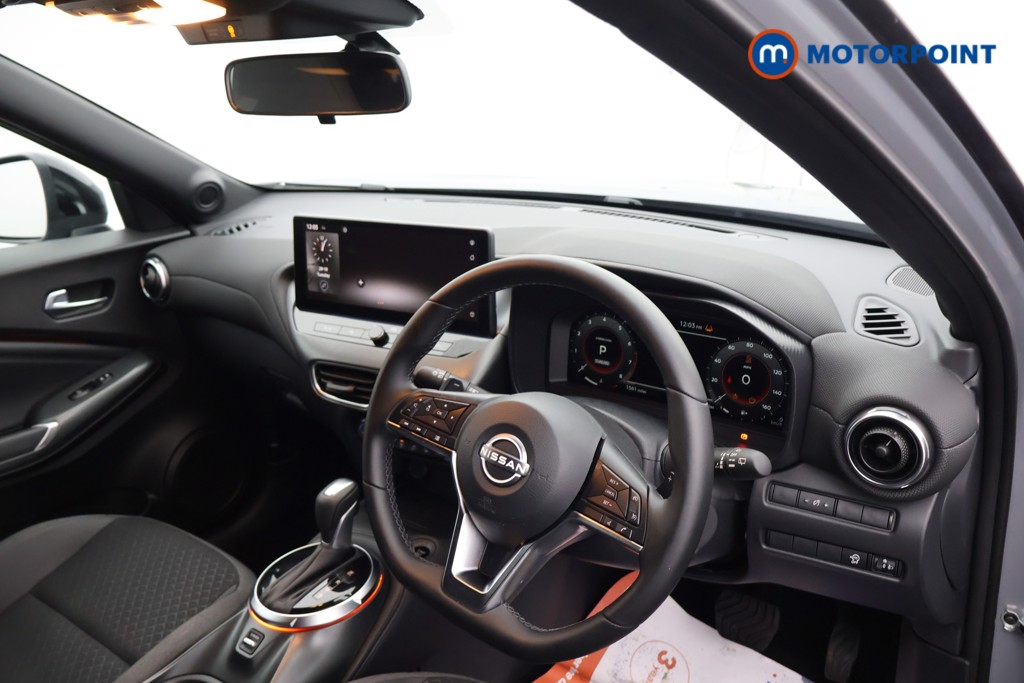 Nissan Juke N-Connecta Automatic Petrol SUV - Stock Number (1588655) - 15th supplementary image