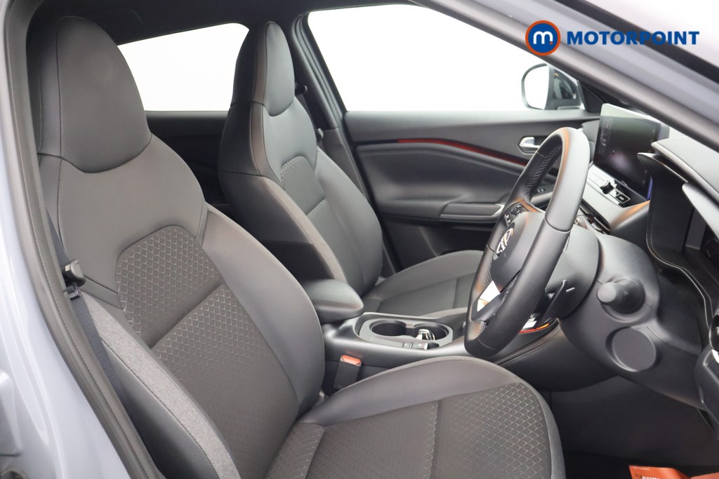 Nissan Juke N-Connecta Automatic Petrol SUV - Stock Number (1588655) - 16th supplementary image