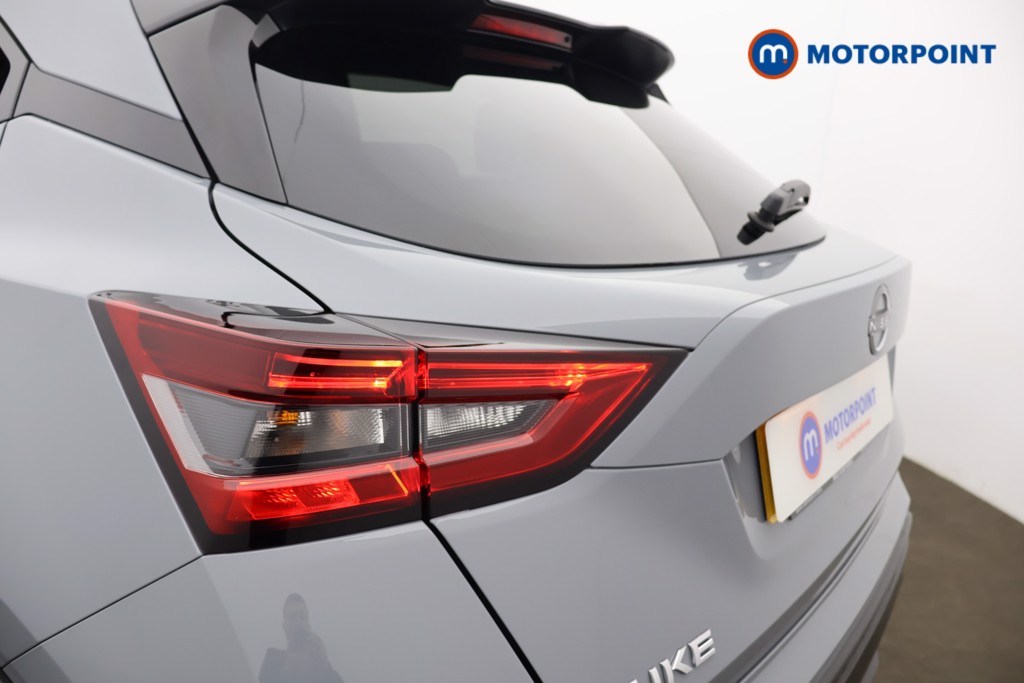 Nissan Juke N-Connecta Automatic Petrol SUV - Stock Number (1588655) - 23rd supplementary image