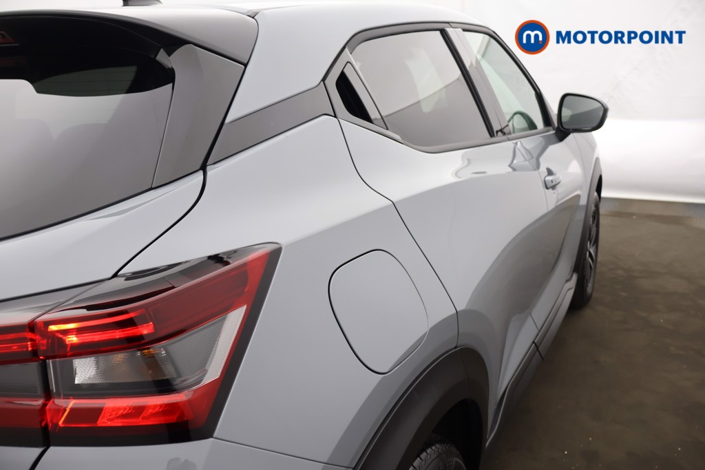 Nissan Juke N-Connecta Automatic Petrol SUV - Stock Number (1588655) - 25th supplementary image