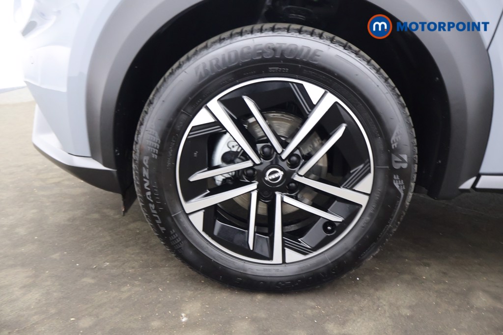 Nissan Juke N-Connecta Automatic Petrol SUV - Stock Number (1588655) - 30th supplementary image