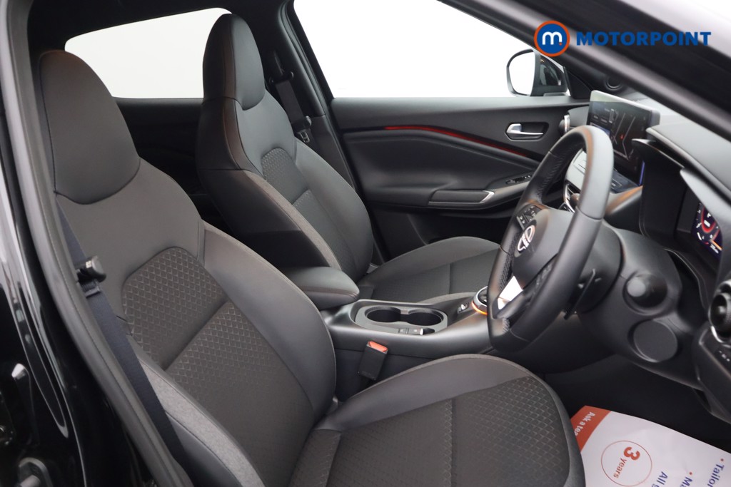 Nissan Juke N-Connecta Automatic Petrol SUV - Stock Number (1588656) - 17th supplementary image