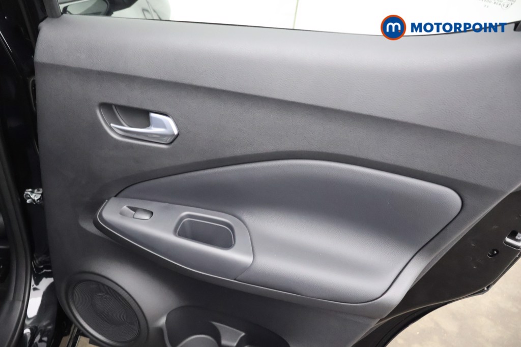 Nissan Juke N-Connecta Automatic Petrol SUV - Stock Number (1588656) - 20th supplementary image