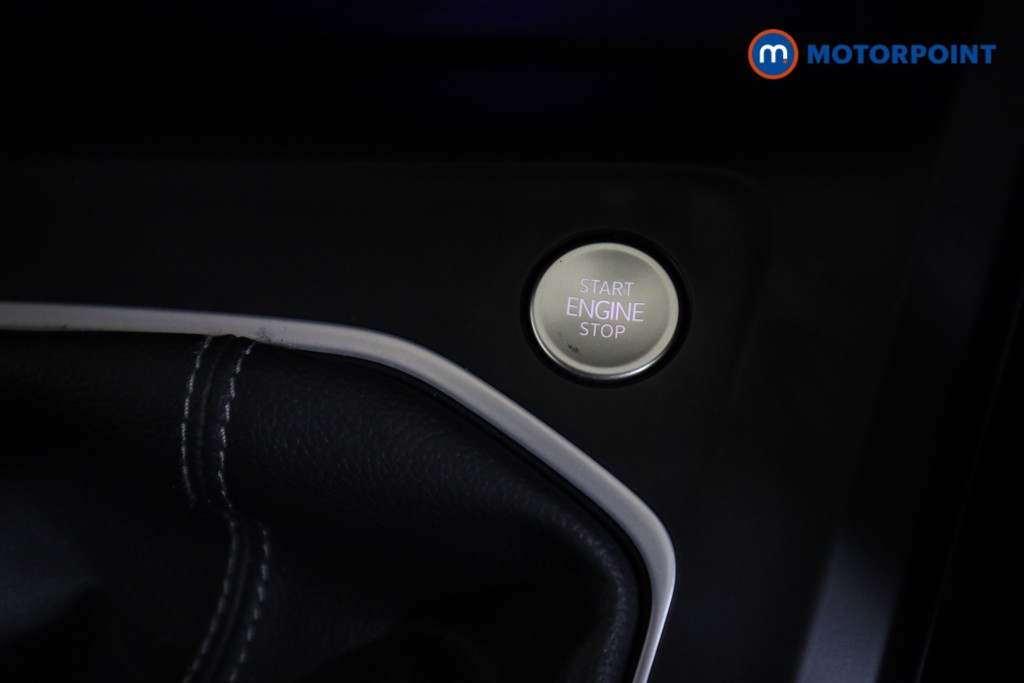 Volkswagen Golf R-Line Manual Petrol Hatchback - Stock Number (1588669) - 8th supplementary image