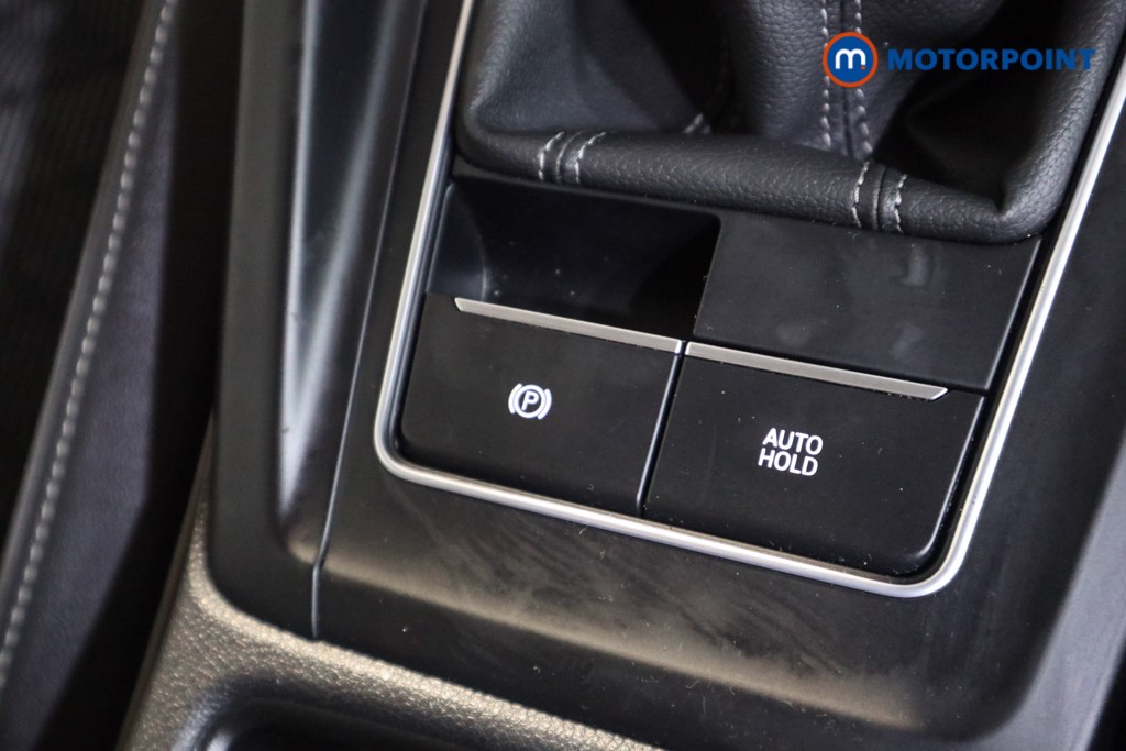 Volkswagen Golf R-Line Manual Petrol Hatchback - Stock Number (1588669) - 9th supplementary image