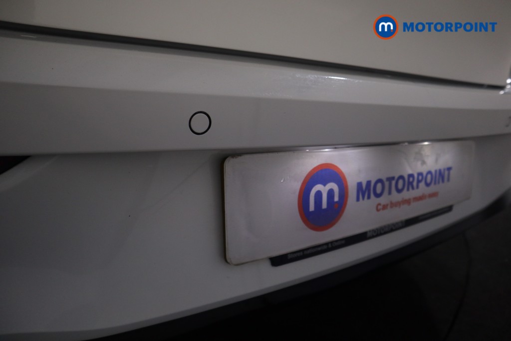 Volkswagen Golf R-Line Manual Petrol Hatchback - Stock Number (1588669) - 24th supplementary image