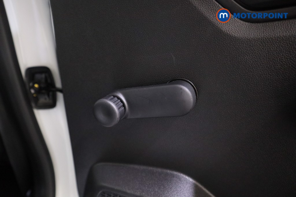 Dacia Sandero Stepway Essential Manual Petrol Hatchback - Stock Number (1588791) - 14th supplementary image