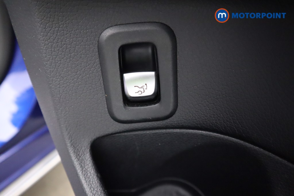 Mercedes-Benz C Class Sport Automatic Petrol Estate - Stock Number (1588865) - 27th supplementary image