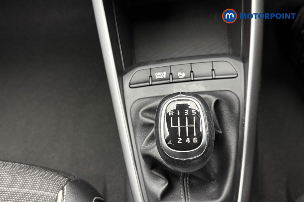 KIA Stonic Gt-Line Manual Petrol SUV - Stock Number (1588944) - 20th supplementary image