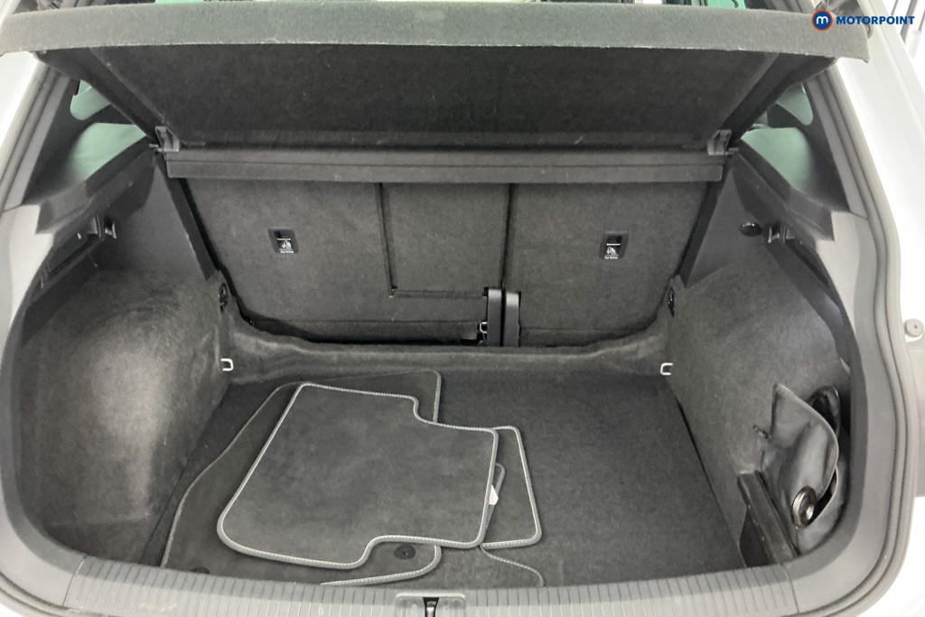 Volkswagen Tiguan R-Line Automatic Petrol SUV - Stock Number (1589040) - 3rd supplementary image