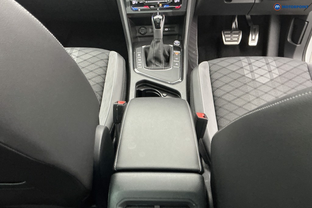 Volkswagen Tiguan R-Line Automatic Petrol SUV - Stock Number (1589040) - 11th supplementary image