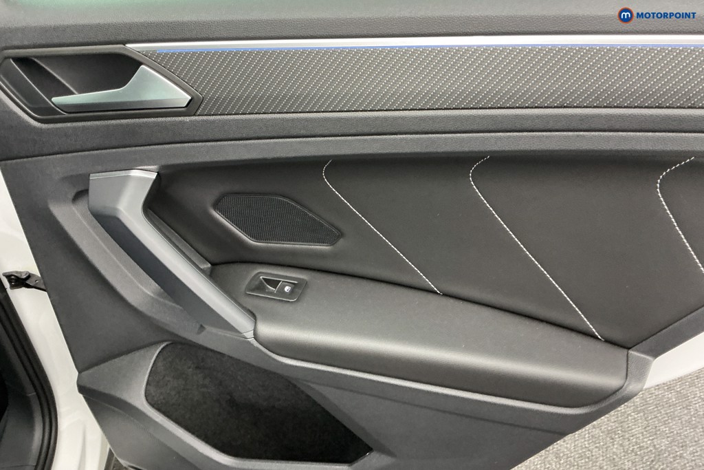 Volkswagen Tiguan R-Line Automatic Petrol SUV - Stock Number (1589040) - 25th supplementary image