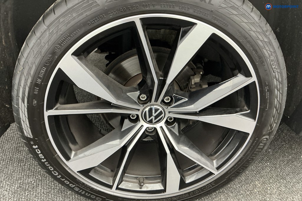 Volkswagen Tiguan R-Line Automatic Petrol SUV - Stock Number (1589040) - 33rd supplementary image