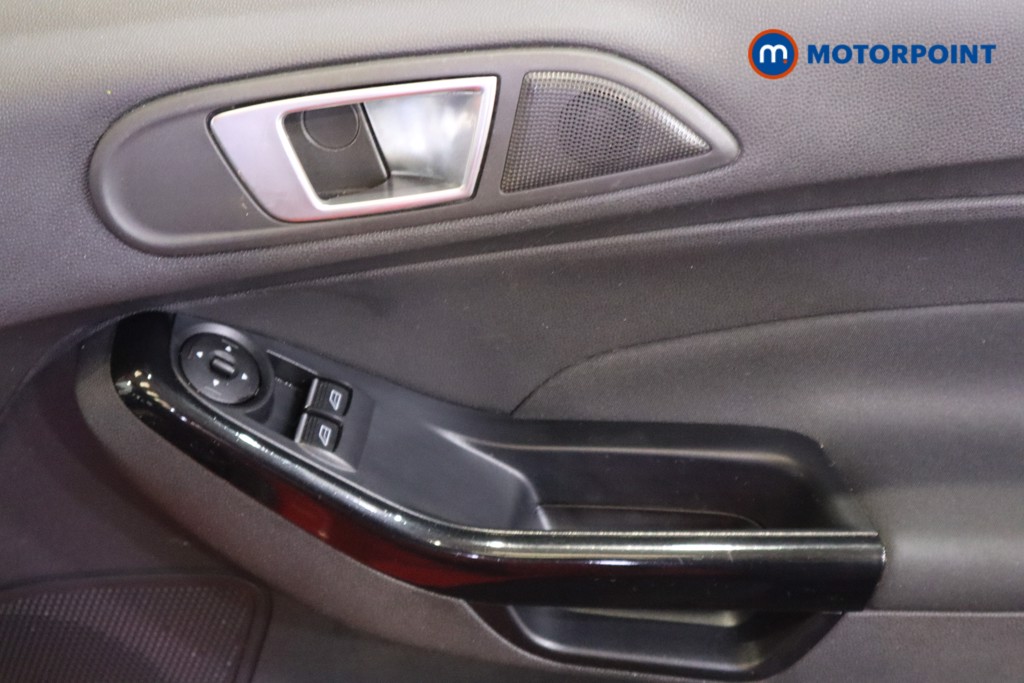 Ford Fiesta Zetec Manual Petrol Hatchback - Stock Number (1589204) - 14th supplementary image