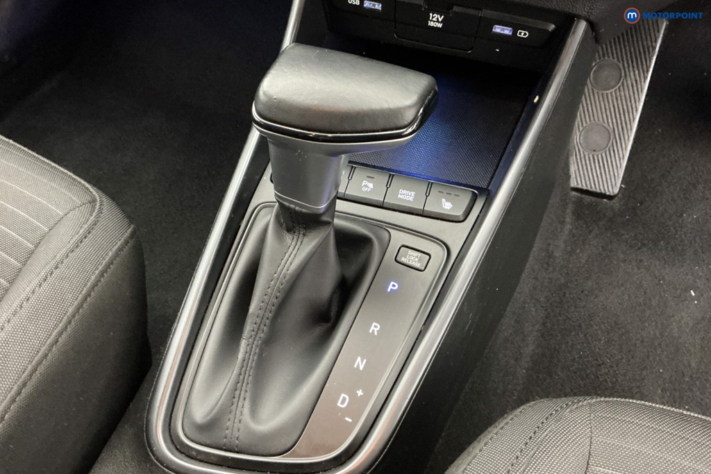 Hyundai I20 Premium Automatic Petrol Hatchback - Stock Number (1589270) - 15th supplementary image