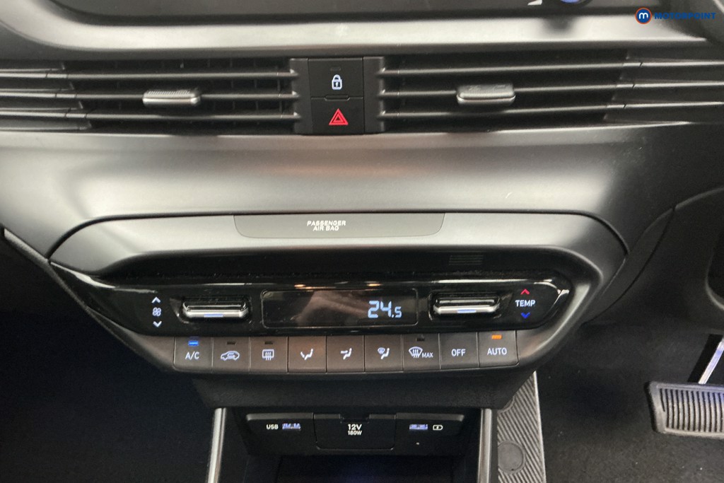 Hyundai I20 Premium Automatic Petrol Hatchback - Stock Number (1589270) - 16th supplementary image