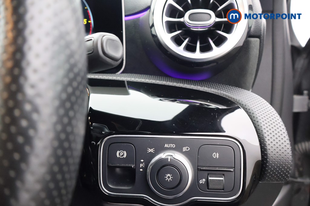 Mercedes-Benz A Class Amg Line Automatic Diesel Saloon - Stock Number (1589300) - 7th supplementary image