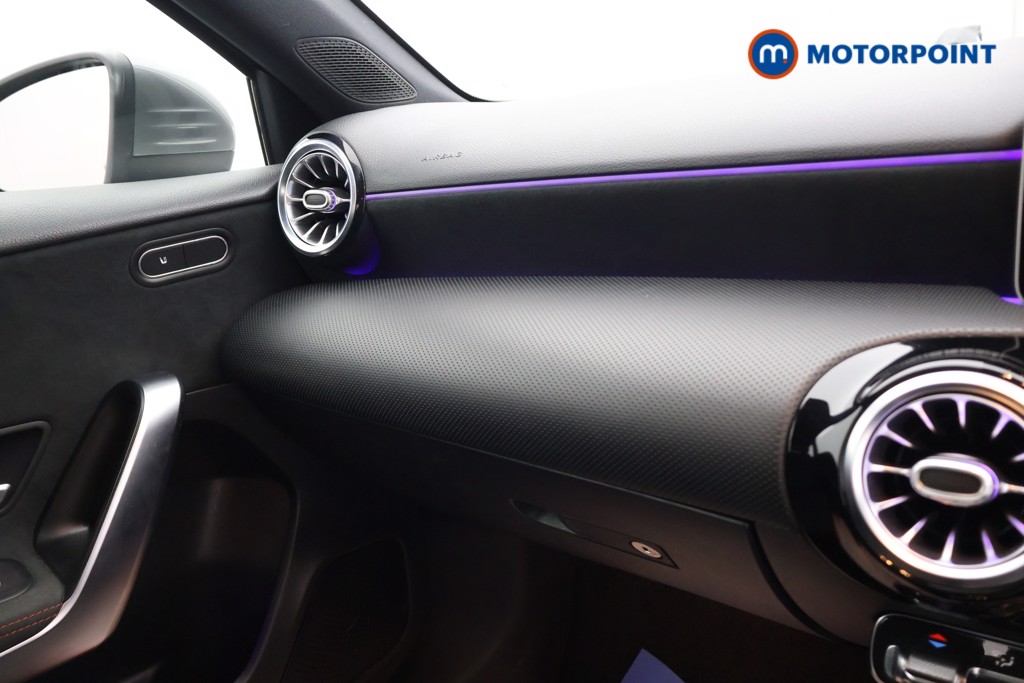 Mercedes-Benz A Class Amg Line Automatic Diesel Saloon - Stock Number (1589300) - 12th supplementary image