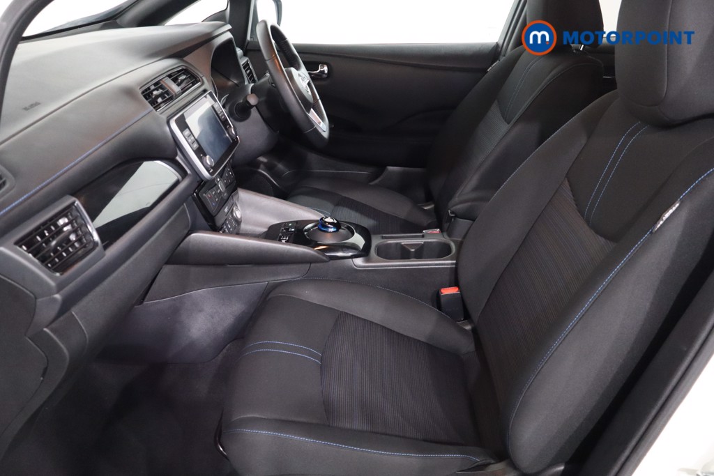 Nissan Leaf N-Connecta Automatic Electric Hatchback - Stock Number (1589320) - 4th supplementary image