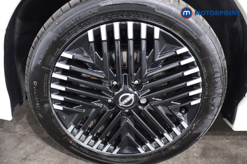 Nissan Leaf N-Connecta Automatic Electric Hatchback - Stock Number (1589320) - 11th supplementary image