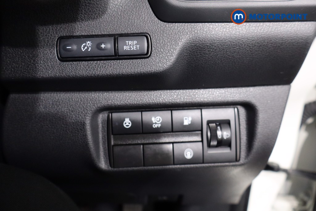 Nissan Leaf N-Connecta Automatic Electric Hatchback - Stock Number (1589320) - 21st supplementary image