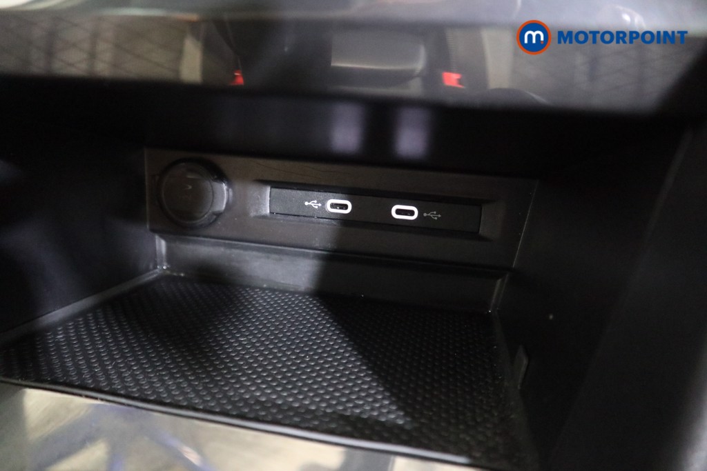 Volkswagen Tiguan R-Line Automatic Diesel SUV - Stock Number (1589322) - 9th supplementary image